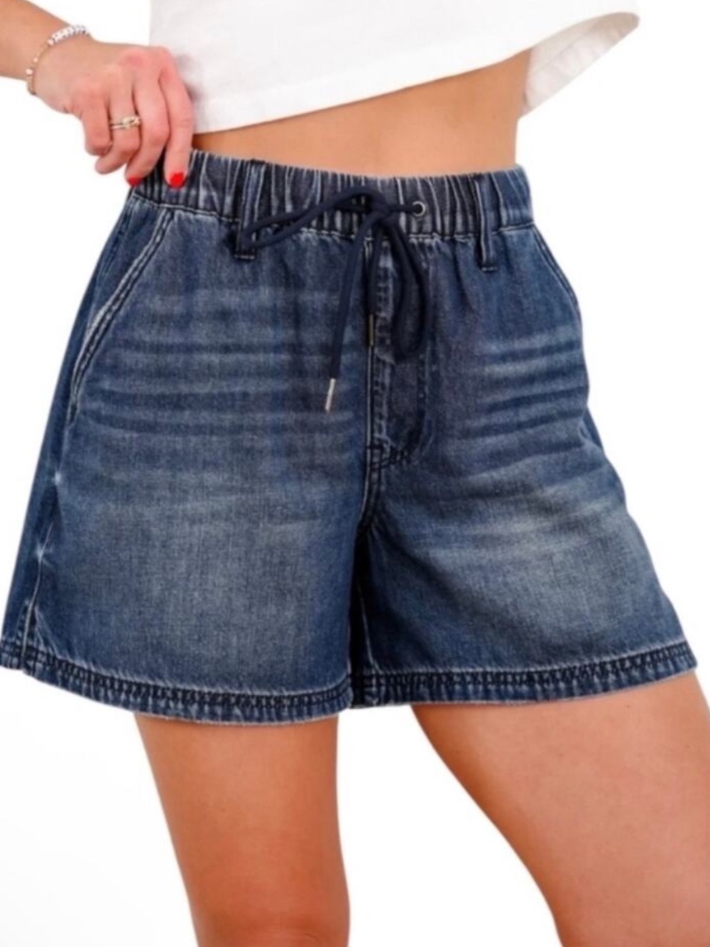 NWT Judy Blue High Waisted Featherweight Baggy Shorts, Size M